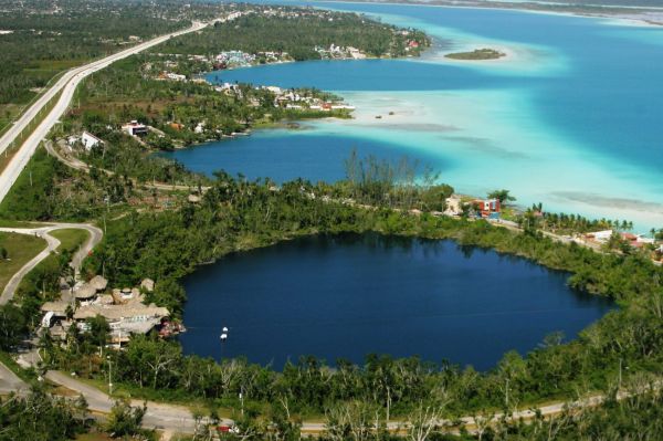 Cenote Azul Bacalar